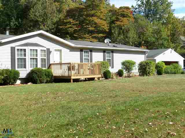 6840 Holland Road Algonac, MI 48001 - Photo 4 of 21 31188153-3.JPG