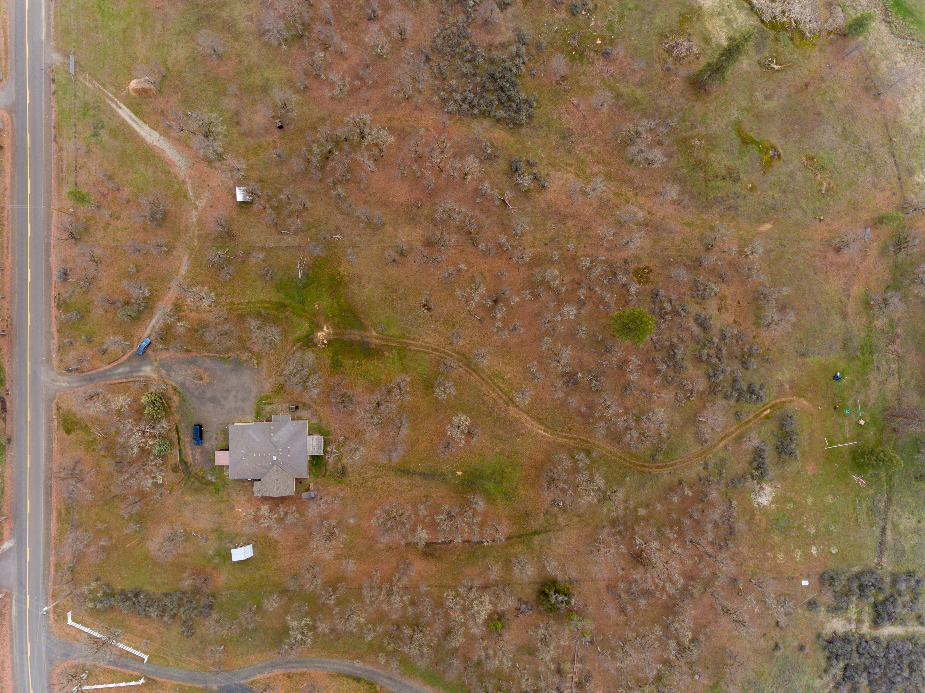 12497 Duggan Road White City, OR 97503 - Photo 4 of 17 DJI_0009