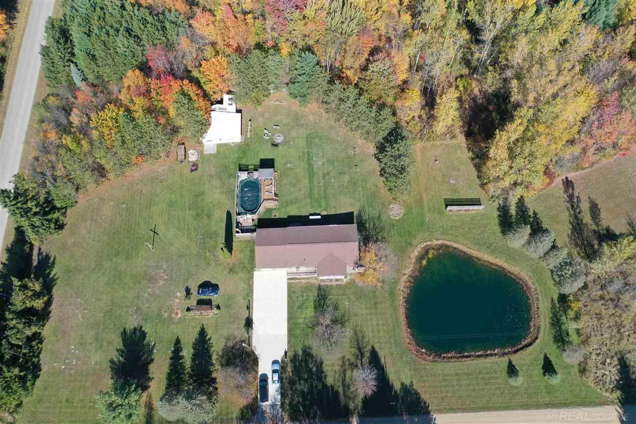 6525 East Gilford Road Deford, MI 48729 - Photo 6 of 34 50026793-5.JPG