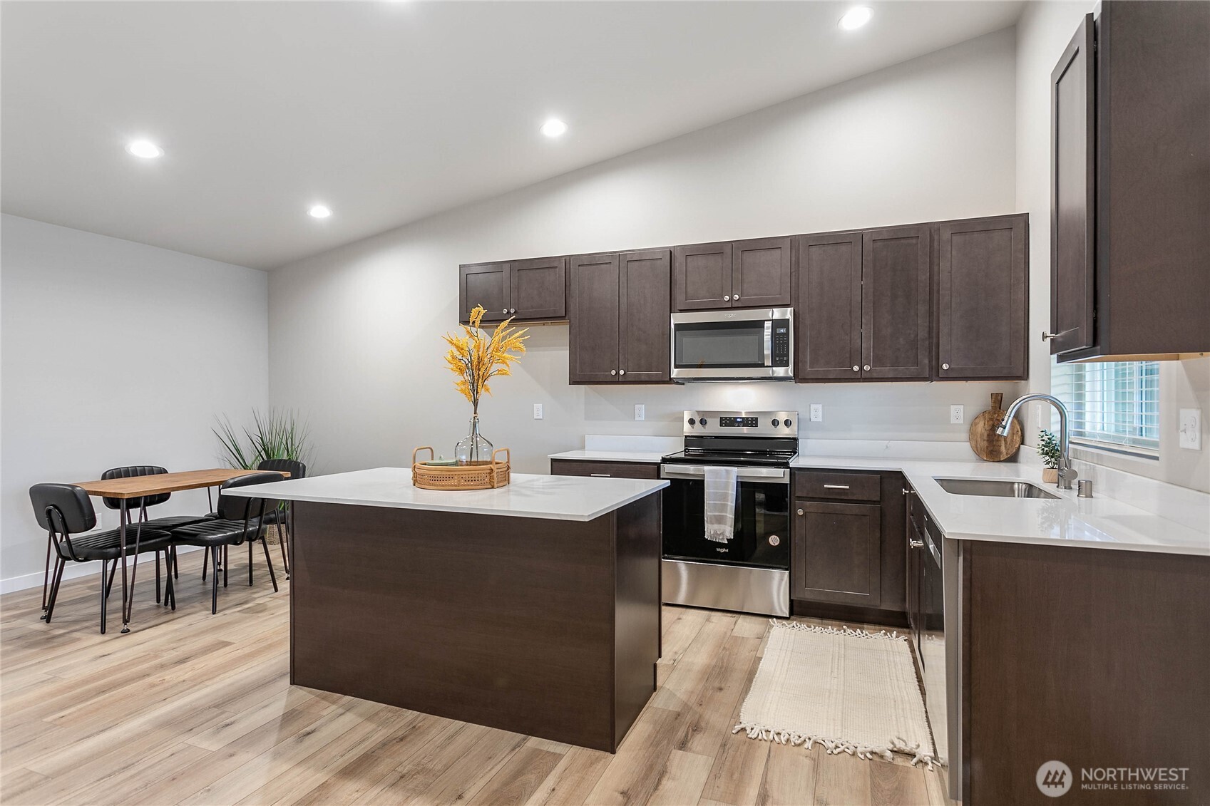 314 Everson Road, Unit D Everson, WA 98247 - Photo 17 of 38 Gallery Image 17