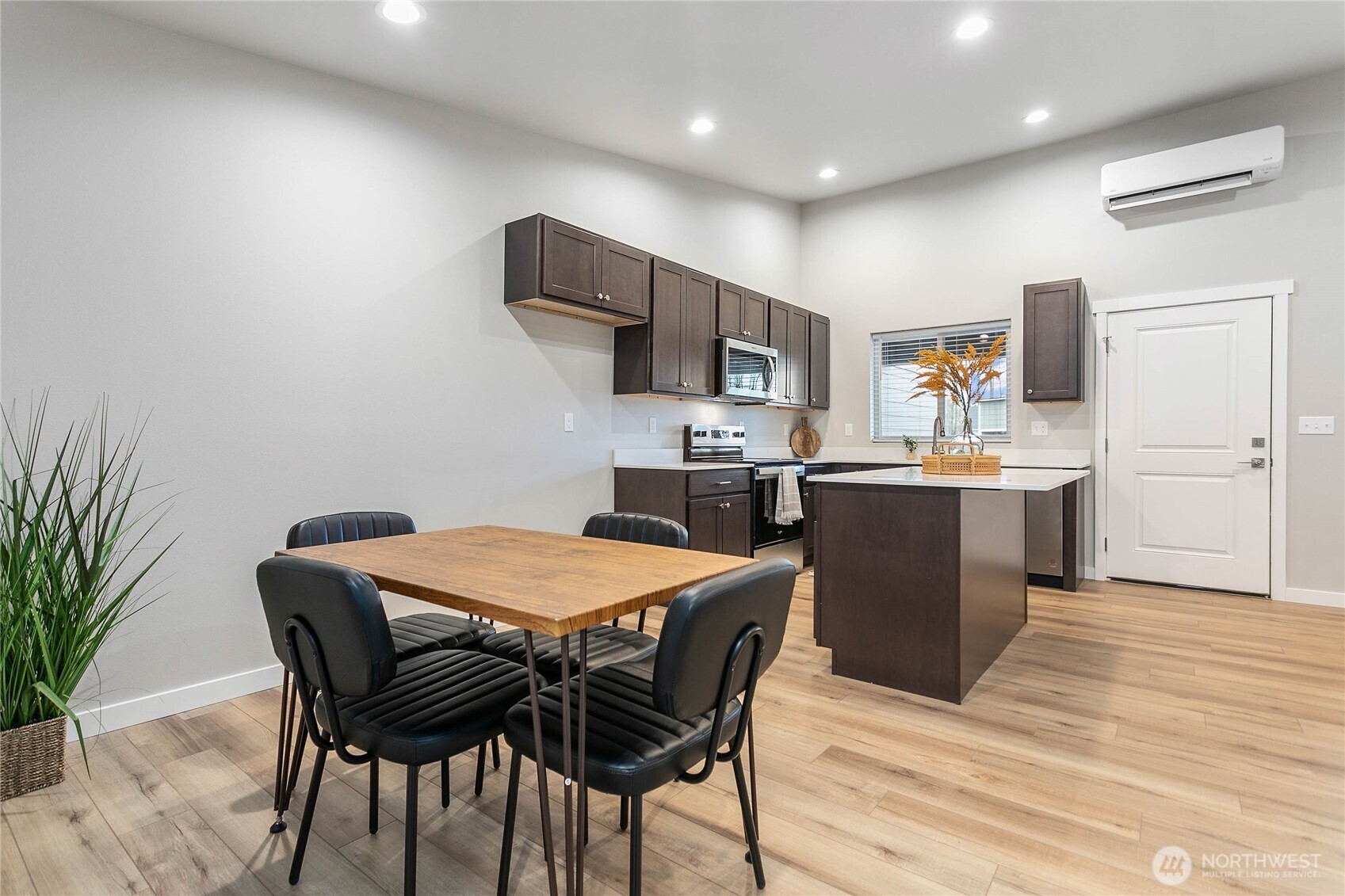 314 Everson Road, Unit D Everson, WA 98247 - Photo 22 of 38 Gallery Image 22