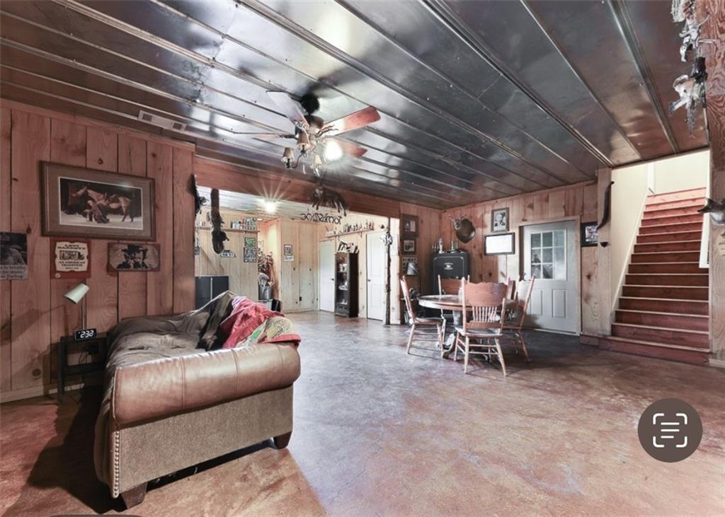 1523 Braswell Mountain Road Dallas, GA 30132 - Photo 20 of 34 a living room with furniture