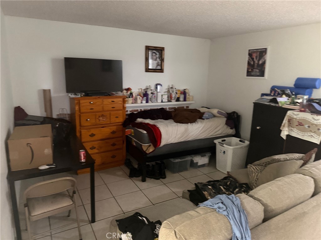 6691 Dorinda Drive Riverside, CA 92503 - Photo 3 of 7