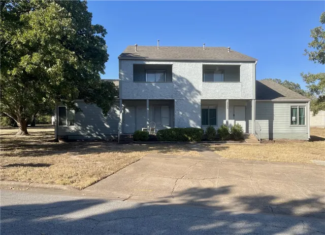 $425,000 | 3202 Cougar Trail, Bryan, TX 77807