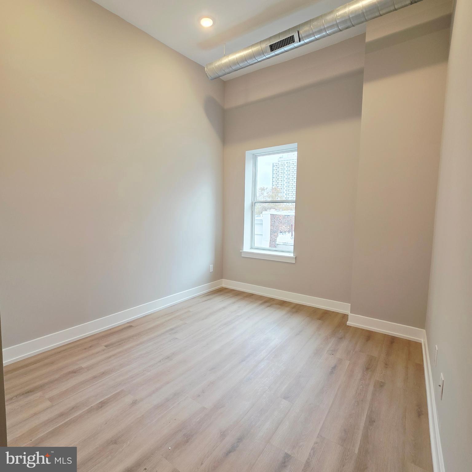 714 Chestnut Street, Unit 4 Philadelphia, PA 19106 - Photo 14 of 15