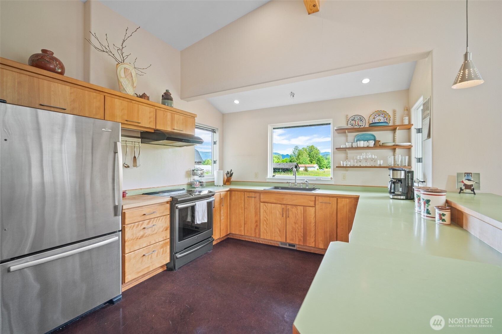 4860 Mission Road Bellingham, WA 98226 - Photo 7 of 40 Gallery Image 7