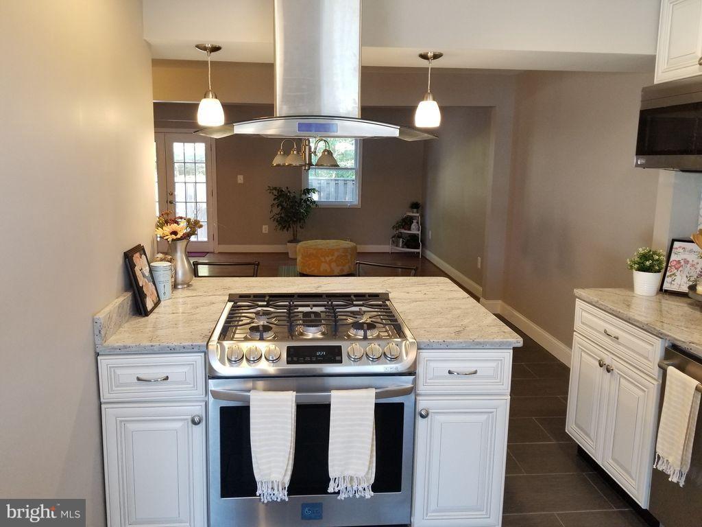 14403 Innsbruck Court, Unit 3V Silver Spring, MD 20906 - Photo 6 of 30 Kitchen