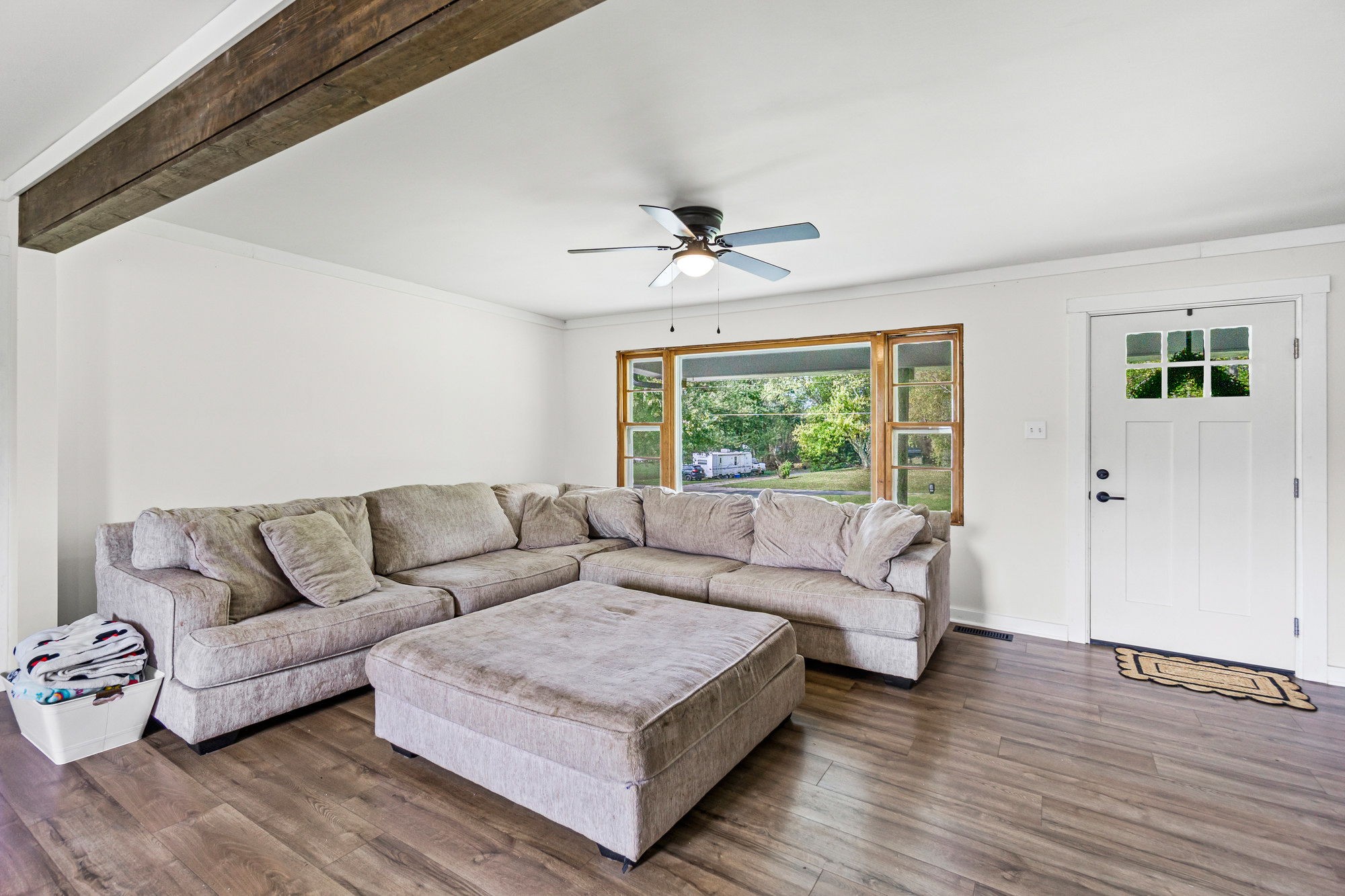 712 Oakley Allons Road Allons, TN 38541 - Photo 3 of 21