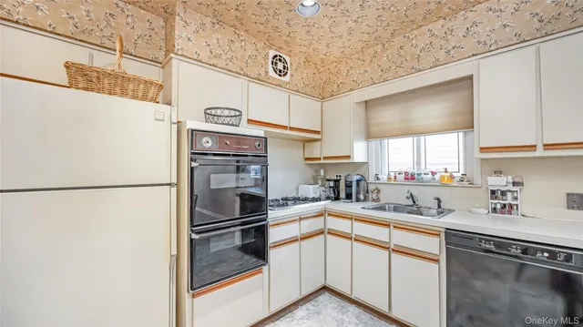 $1,188,000 | 85-19 212th Street | Oakland Gardens