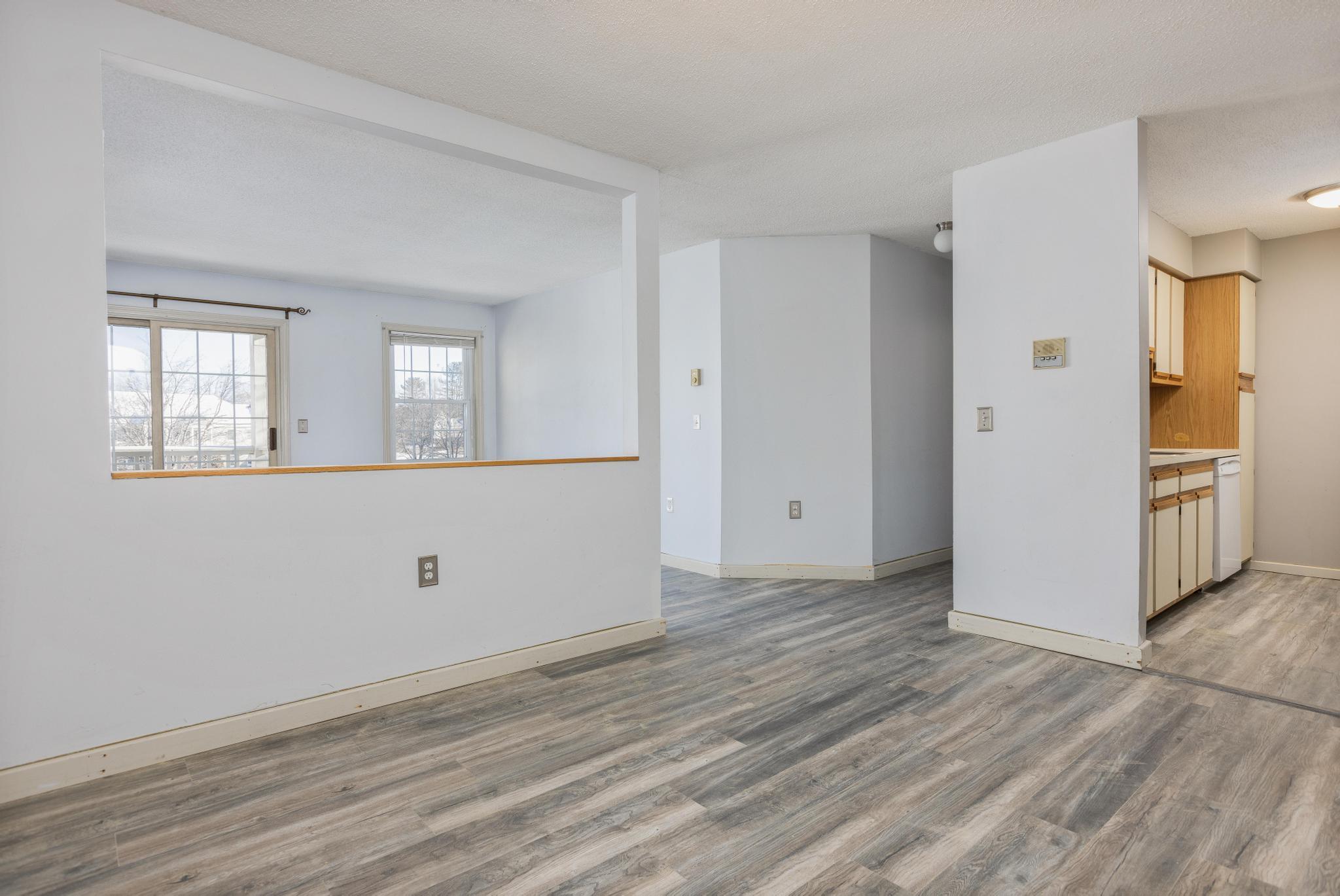 49 Somerset, Unit C49 Freeport, ME 04032 - Photo 4 of 20 Dining Room-3