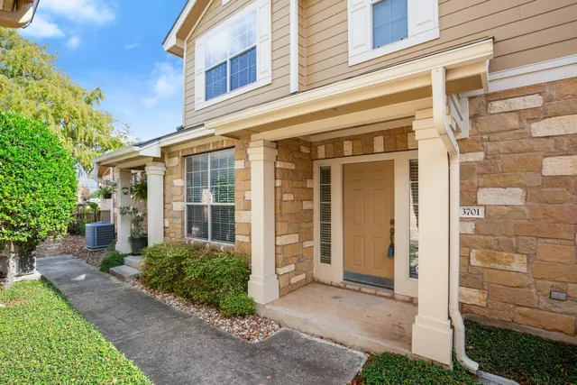 $269,000 | 16100 South Great Oaks Drive, Unit 3701, Round Rock, TX 78681