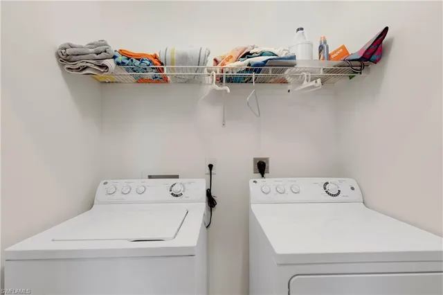 $449,900 | 15116 Summit Pl Circle, Unit 213, Naples, FL 34119