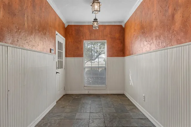 $799,900 | 188 Twin Bends Road, Crawford, TX 76638