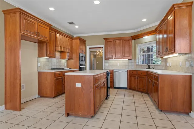 $799,900 | 188 Twin Bends Road, Crawford, TX 76638