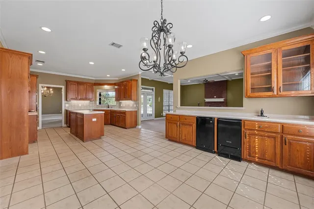 $799,900 | 188 Twin Bends Road, Crawford, TX 76638