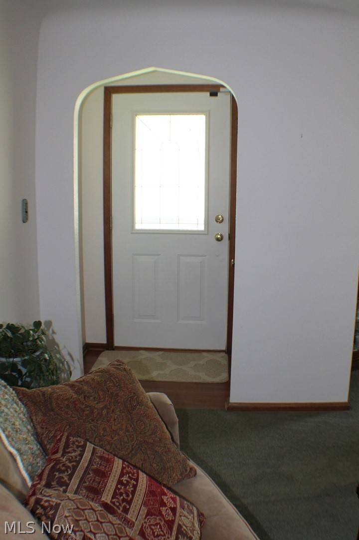 5900 Chestnut Road Independence, OH 44131 - Photo 16 of 34 CONVENIENT FOYER ENTERANCE