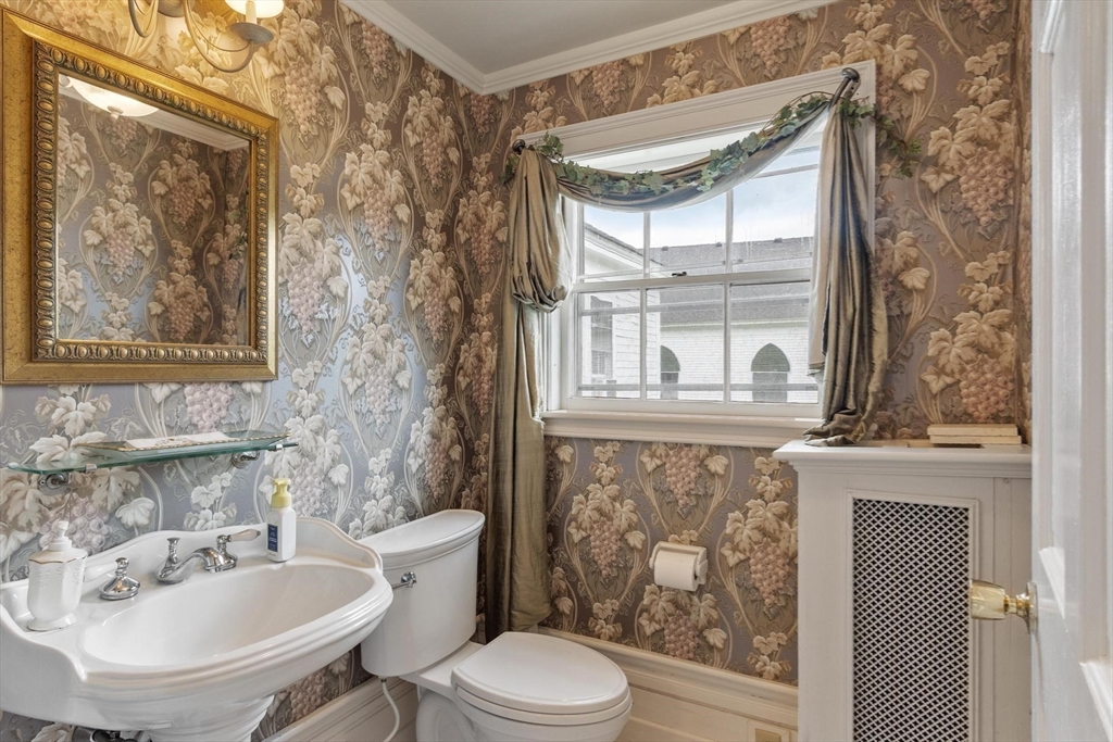 19 North Main Street Petersham, MA 01366 - Photo 31 of 38