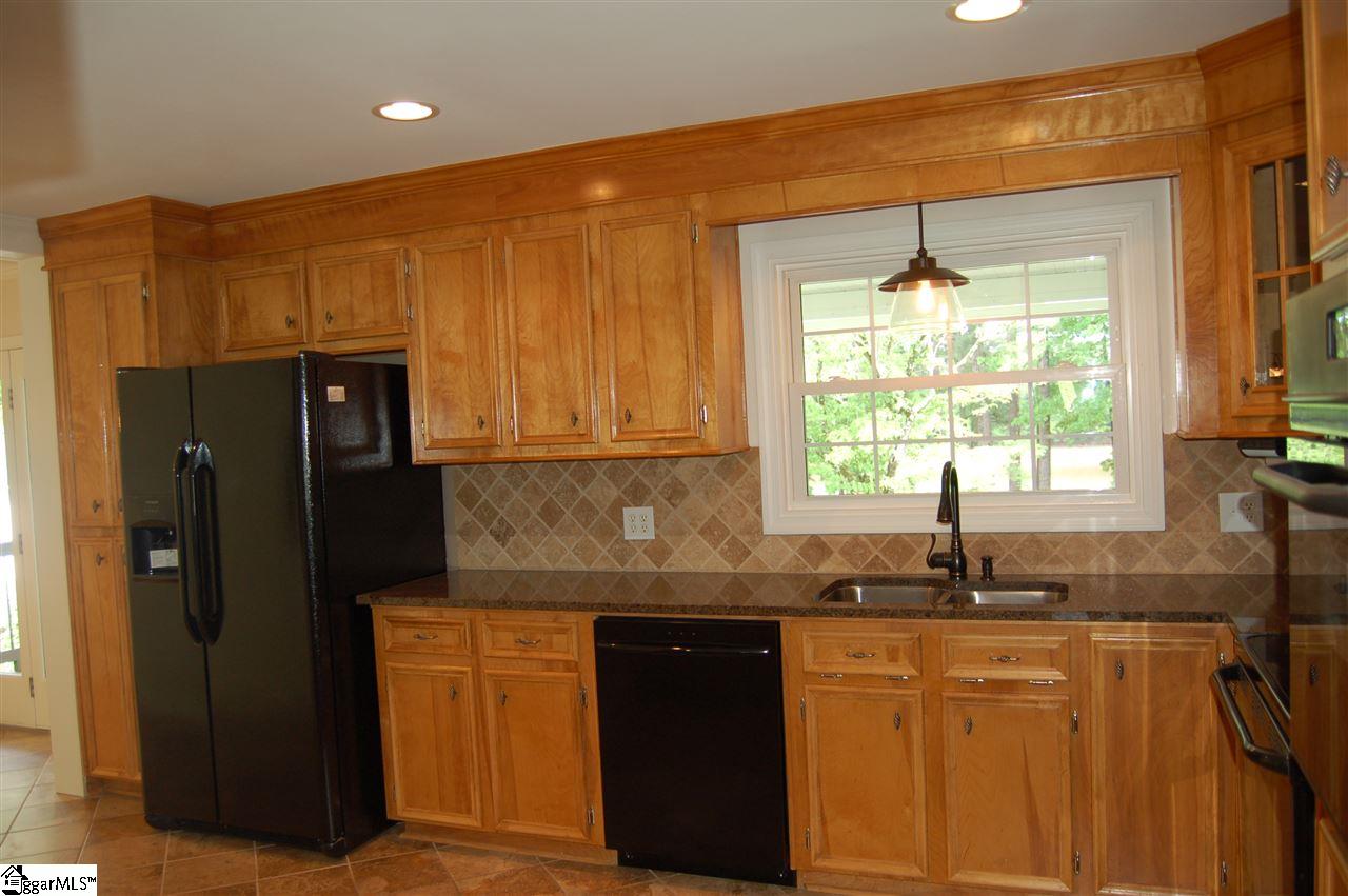 404 Arcadia Drive Anderson, SC 29621 - Photo 6 of 32 Gallery Image 6