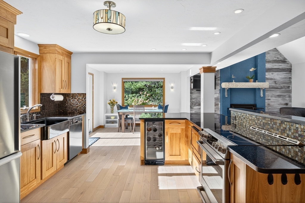 121 Streeter Hill Road Falmouth, MA 02556 - Photo 12 of 40