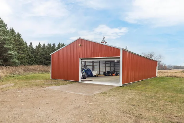 $875,000 | 10357 117th Street North, Grant, MN 55082