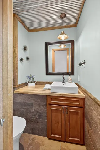 $875,000 | 10357 117th Street North, Grant, MN 55082