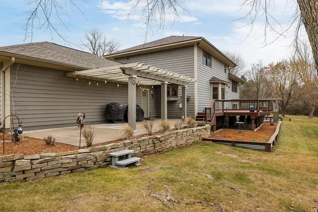 $875,000 | 10357 117th Street North, Grant, MN 55082