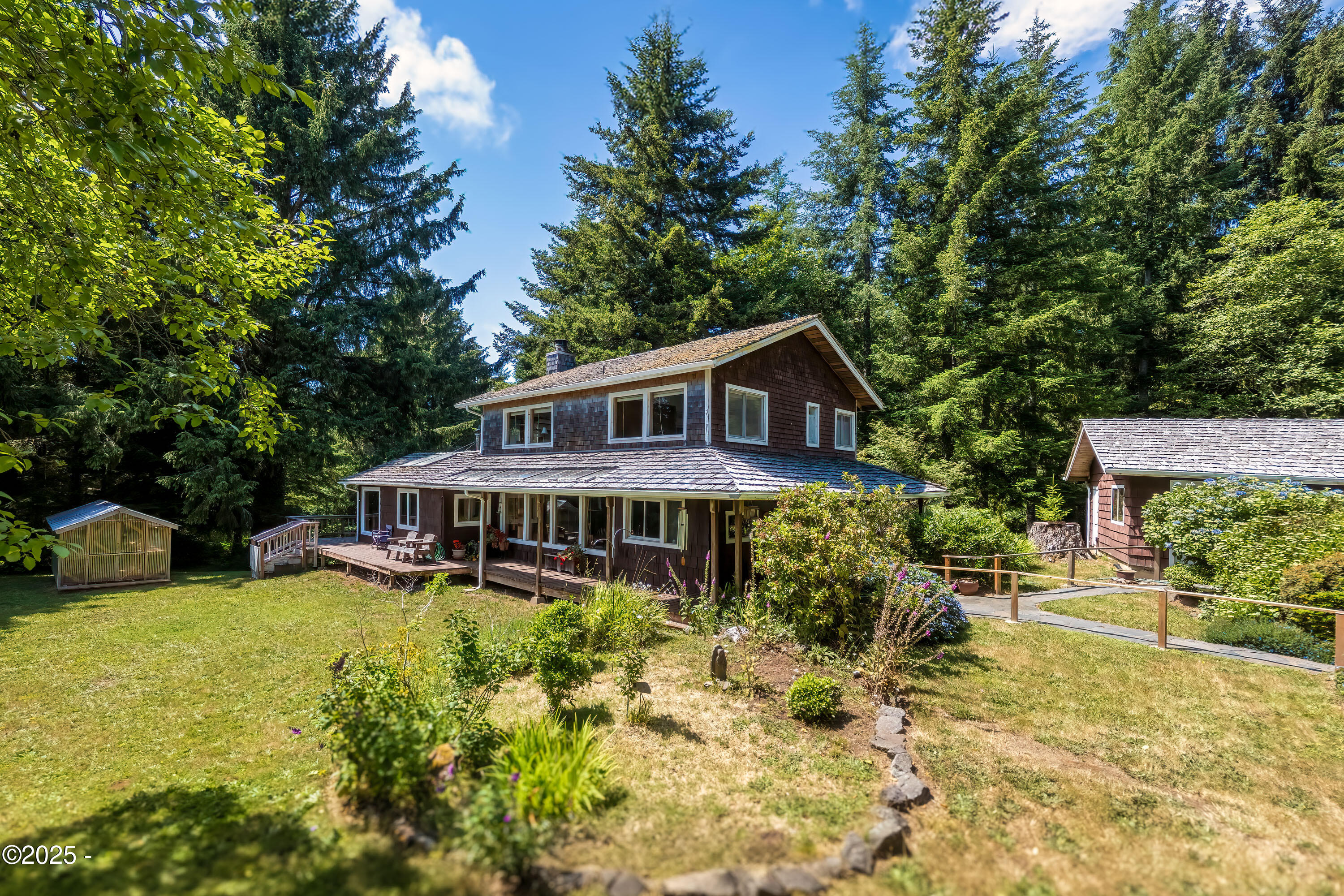 3383 North Bayview Road Waldport, OR 97394 - Photo 1 of 67 3383 BAYVIEW (EXTERIOR) (36)