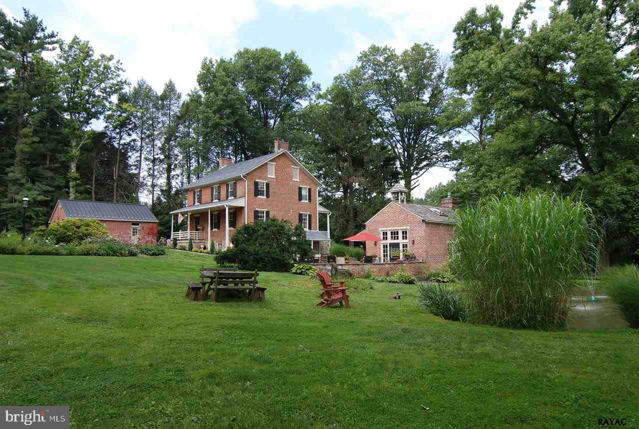 4038 Old Orchard Road York, PA 17402 - Photo 2 of 36 Gallery Image 2