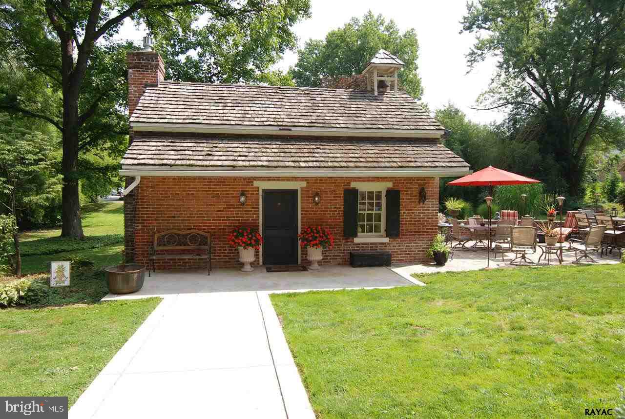 4038 Old Orchard Road York, PA 17402 - Photo 3 of 36 Gallery Image 3