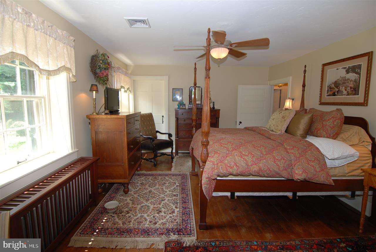4038 Old Orchard Road York, PA 17402 - Photo 21 of 36 Gallery Image 21