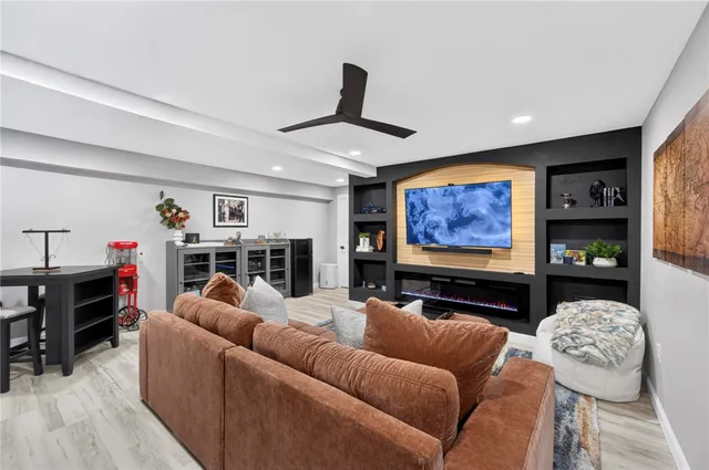 $439,900 | 91 Joe Fromms Way, West Warwick, RI 02893