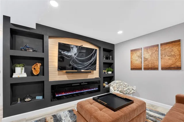 $439,900 | 91 Joe Fromms Way, West Warwick, RI 02893