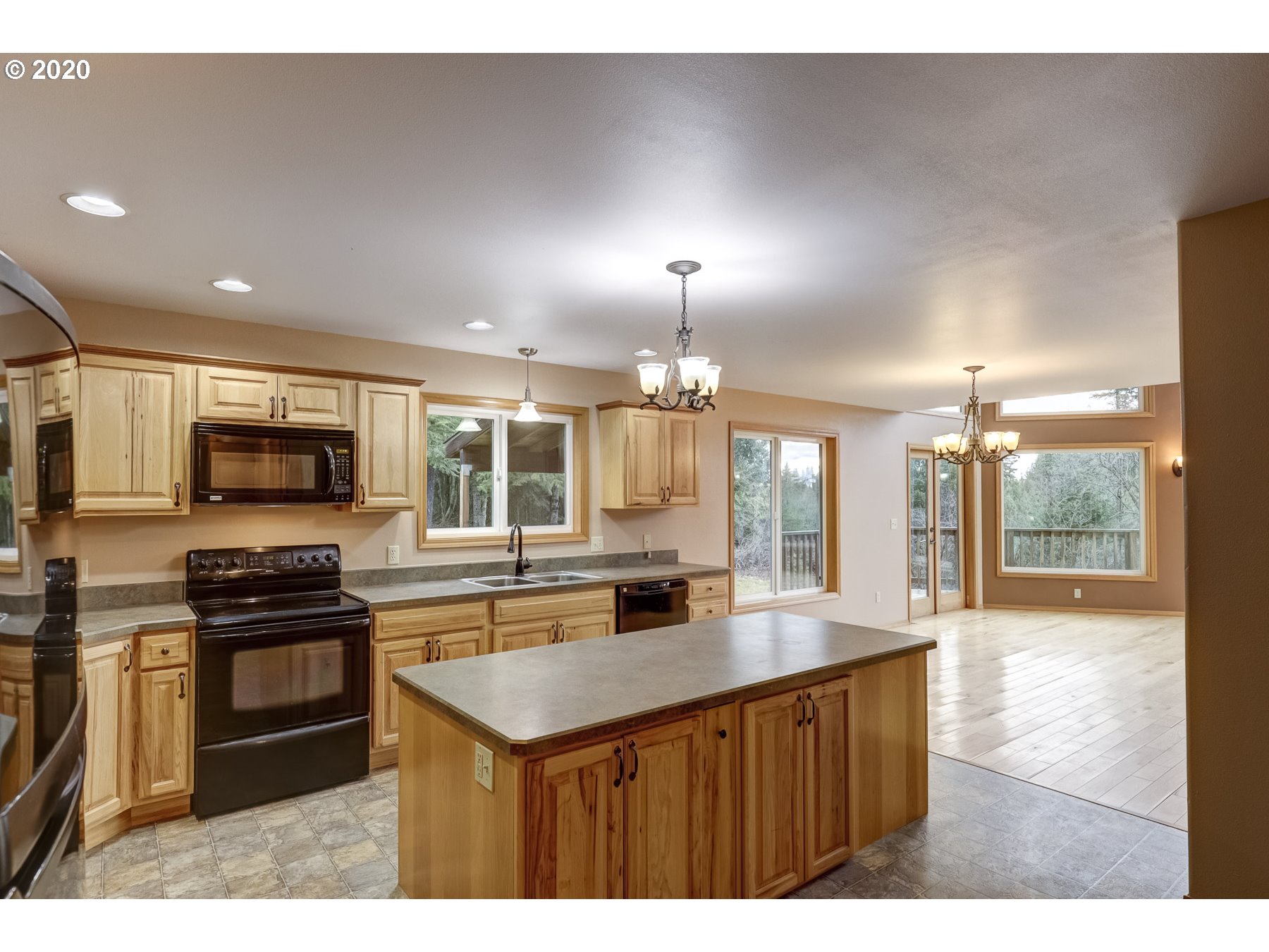 43 Nash Road White Salmon, WA 98672 - Photo 7 of 29 Gallery Image 7