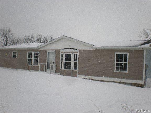8291 State Road Fort Gratiot, MI 48059 - Photo 1 of 18 P2060012-mfscnv-mfsopt