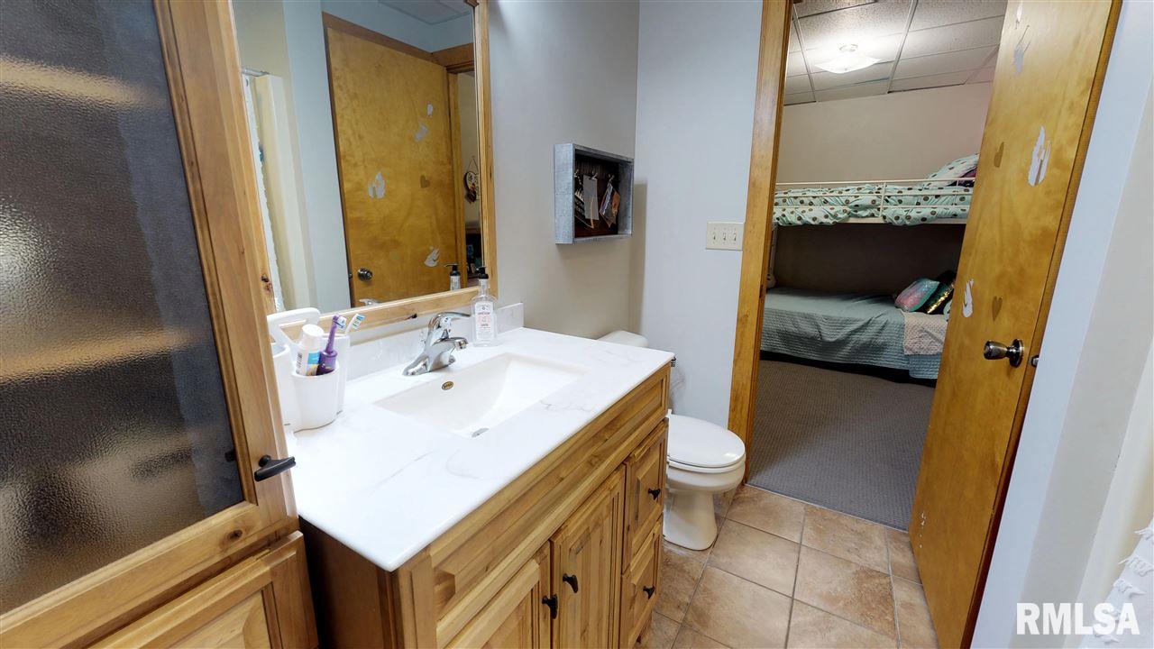 24945 Spring Creek Road Washington, IL 61571 - Photo 27 of 36 Gallery Image 27