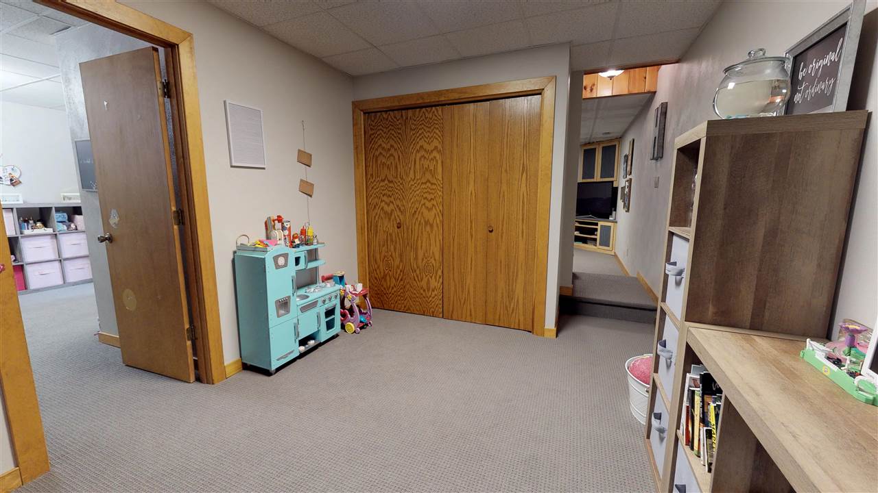 24945 Spring Creek Road Washington, IL 61571 - Photo 29 of 36 Gallery Image 29