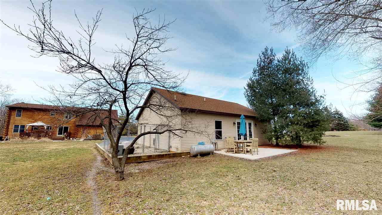 24945 Spring Creek Road Washington, IL 61571 - Photo 7 of 36 Gallery Image 7