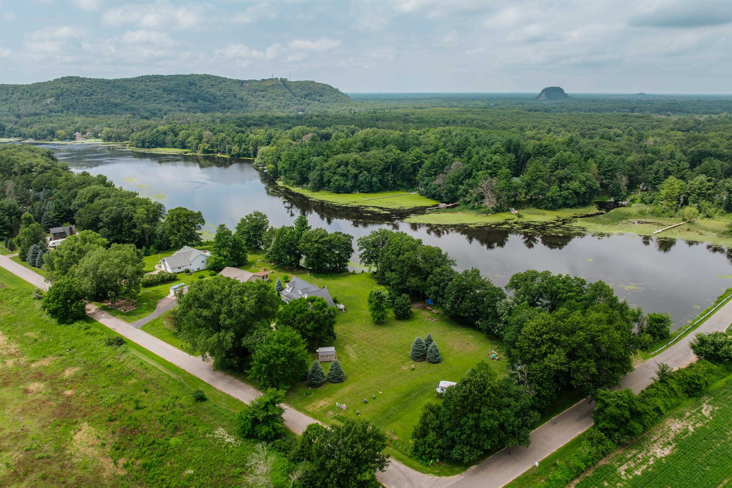 1102 Dakota Avenue Friendship, WI 53934 - Photo 3 of 29