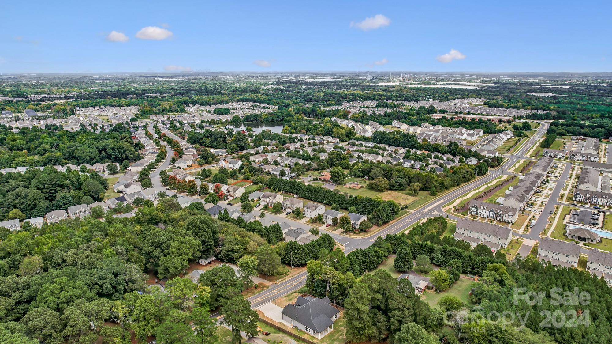 12821 Hamilton Road Charlotte, NC 28273 - Photo 2 of 43 Gallery Image 2