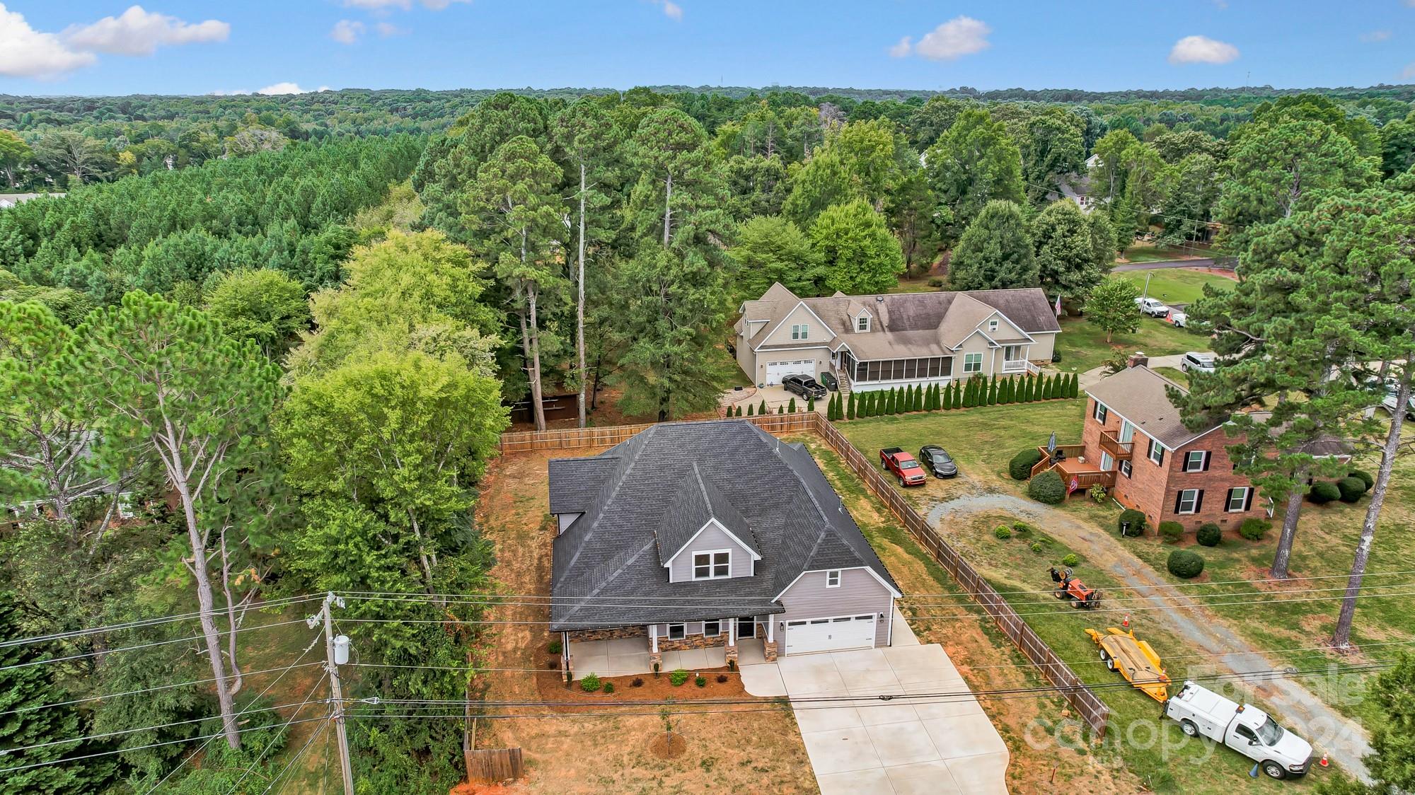 12821 Hamilton Road Charlotte, NC 28273 - Photo 3 of 43 Gallery Image 3