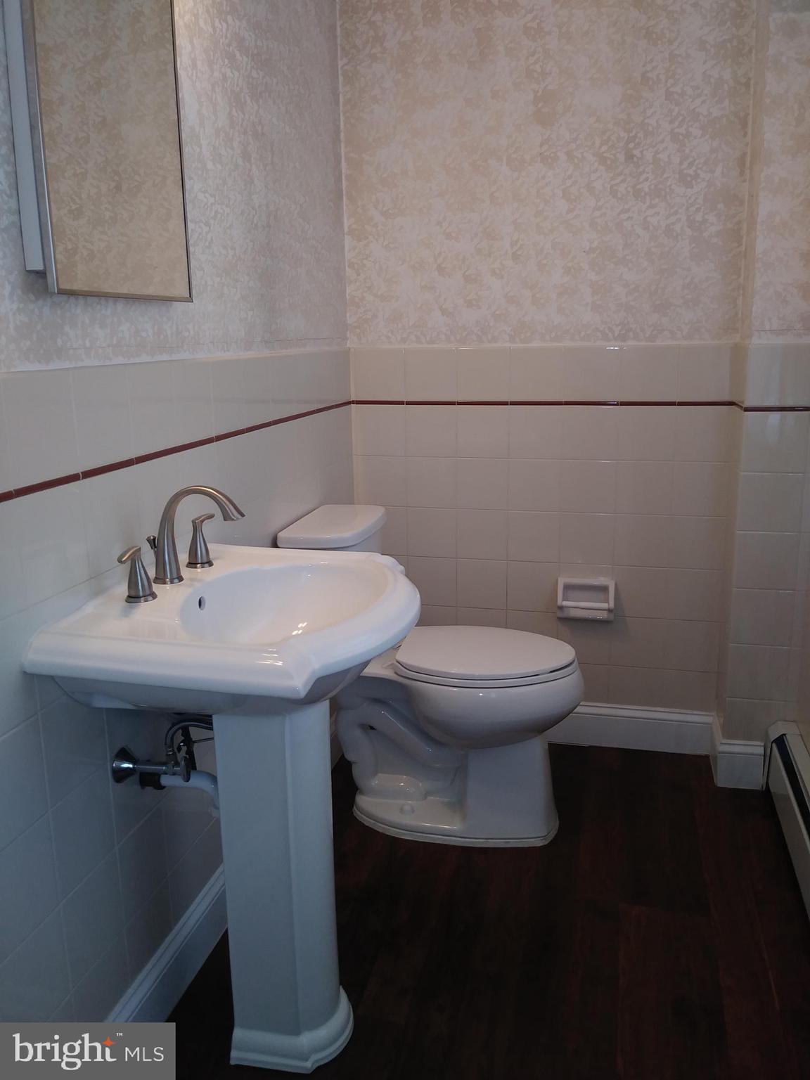 204 Glendale Road Havertown, PA 19083 - Photo 9 of 17