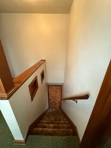 $155,000 | 909 North Hennepin Avenue, Dixon, IL 61021