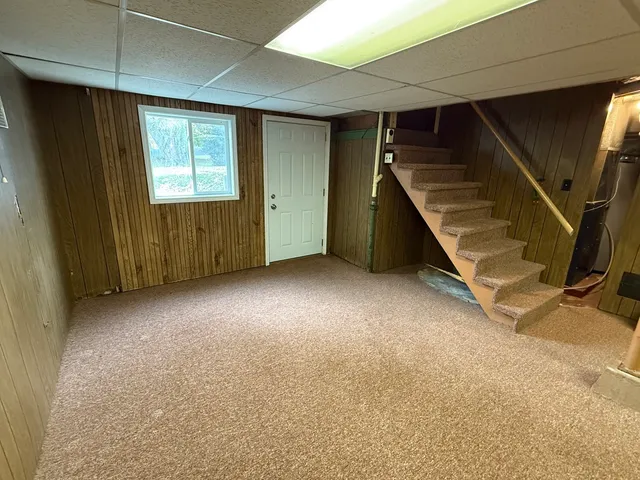 $155,000 | 909 North Hennepin Avenue, Dixon, IL 61021