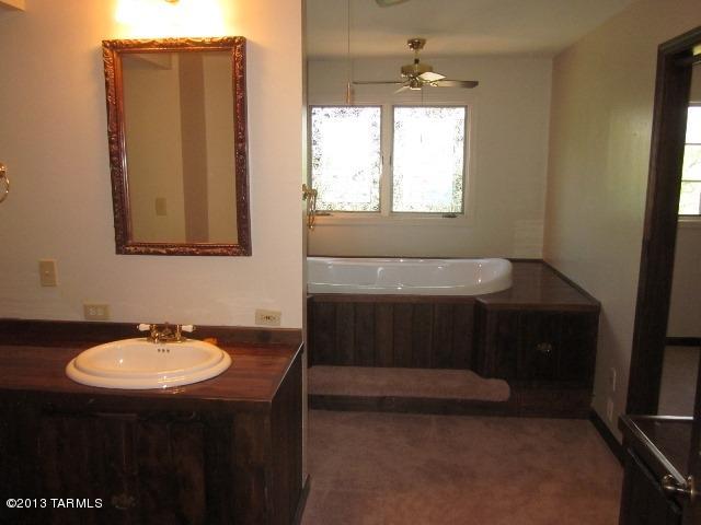 277 South Stallion Ranch Road Benson, AZ 85602 - Photo 11 of 32 Gallery Image 11