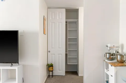 $399,000 | 960 Shorepoint Court, Unit 214, Alameda, CA 94501