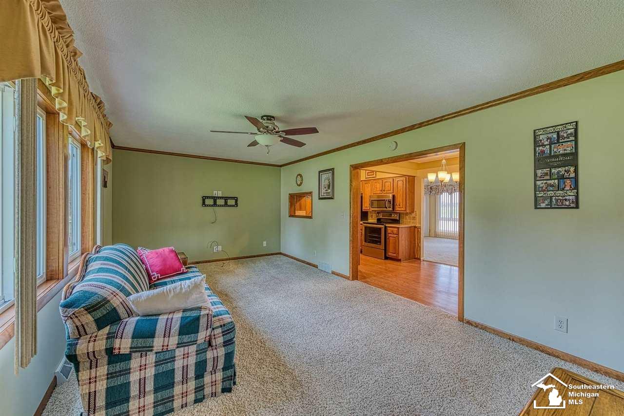 2152 West Rauch Temperance, MI 48182 - Photo 13 of 24