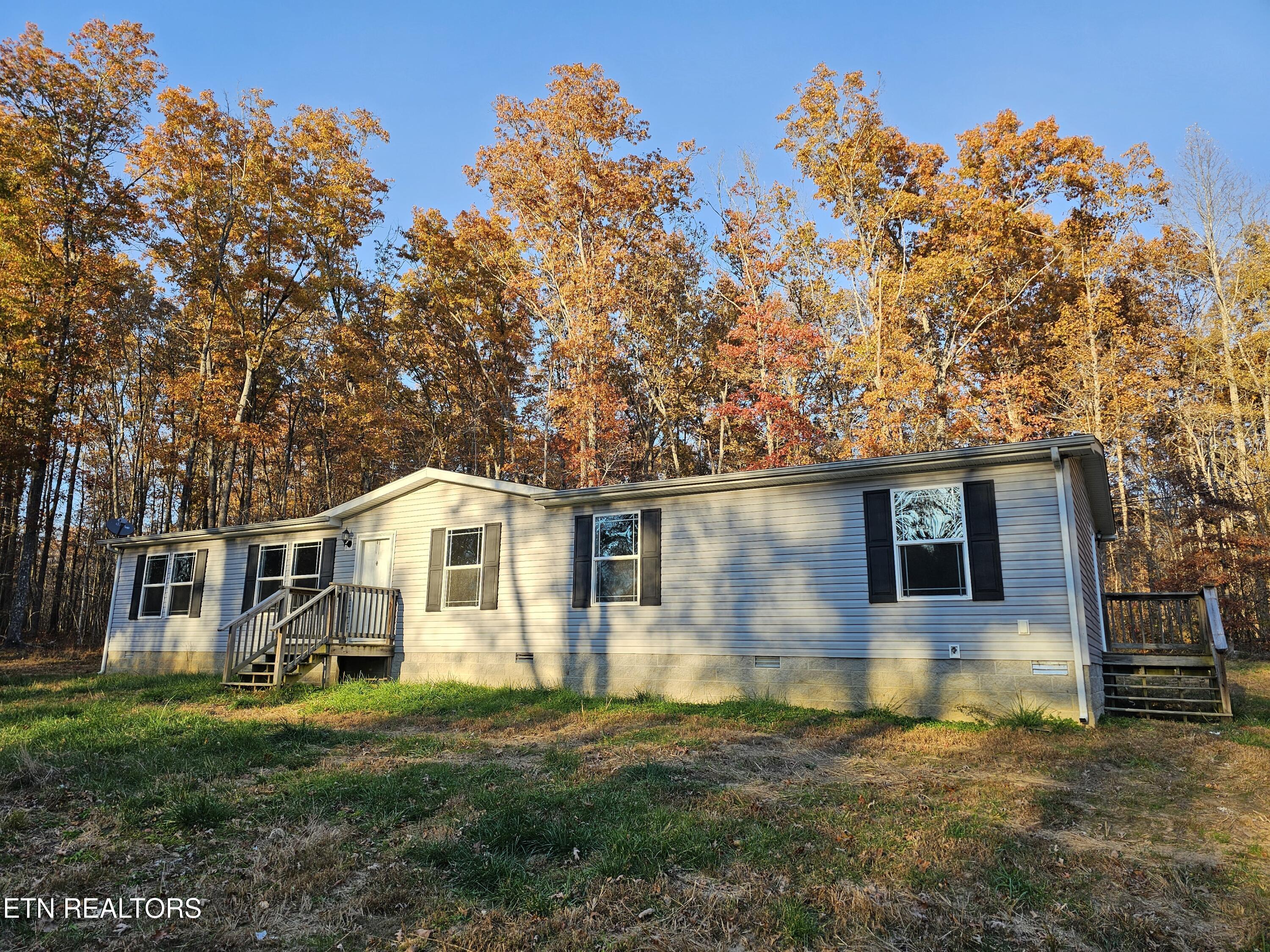 196 Red Hill Road Sunbright, TN 37872 - Photo 1 of 24 20251106_163901