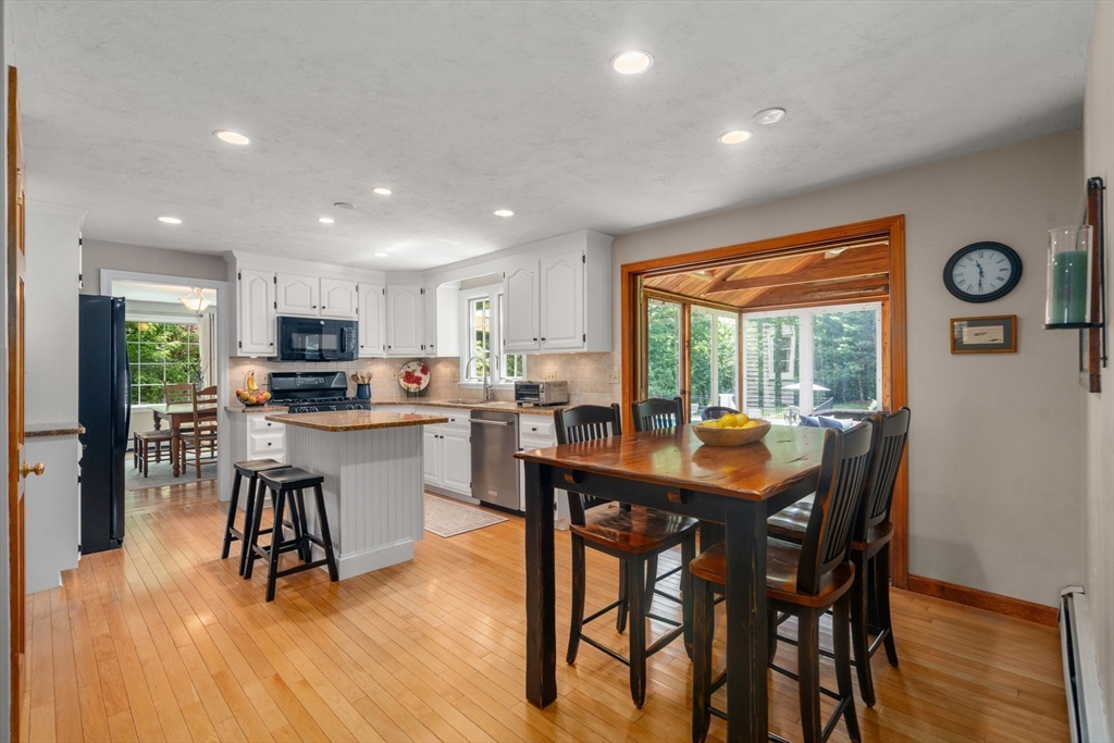 2 Angelo Way Franklin, MA 02038 - Photo 13 of 42