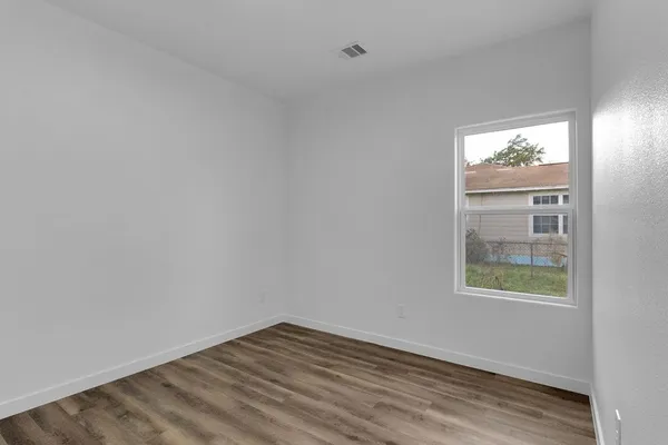 $374,000 | 106 Runnels Street, Willis, TX 77378
