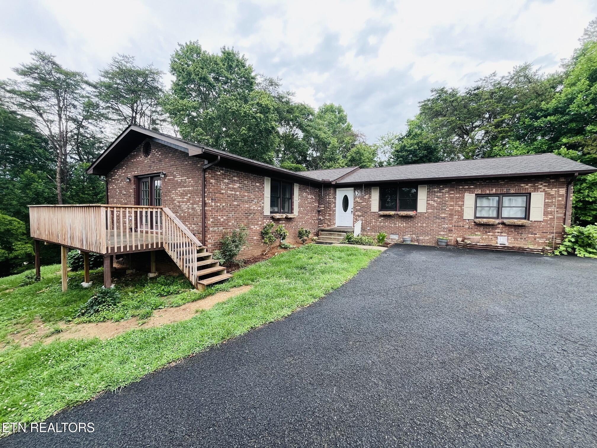 235 Parliament Road Harrogate, TN 37752 - Photo 3 of 37 PR7